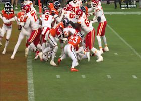 Kareem Hunt's seventh TD of 2025 trims Broncos' lead to 13-12 in third quarter