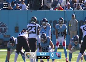 Tony Pollard's first carry goes for a 15-yard gain