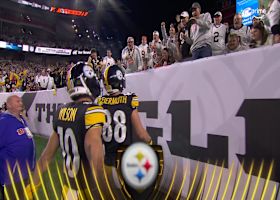 Pat Freiermuth reels in a 19-yard TD marking his first of the '25 season