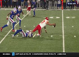 Travis Kelce enters Kevin Dyson mode vs. Bills to nearly move the chains