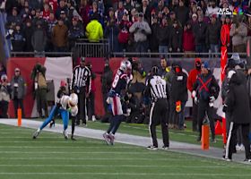 Kyle Williams' toe-tap catch yields a fourth-down conversion vs. Chargers