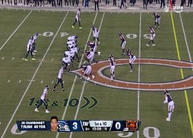 Geno Smith fires quick 15-yard dart to Tyler Lockett to move the chains