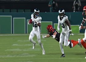 Can't-Miss Play: Ainias Smith' 46-yard punt return ignites Eagles' crowd