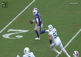 Can't-Miss Play: Josh Allen roams the globe before locating Samuel for first-down pickup