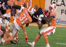 Bijan Robinson's 13-yard rush ends horizontally on dual body-slam
