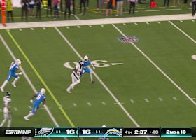 Hurts 18-yard strike to A.J. Brown puts Eagles in FG range