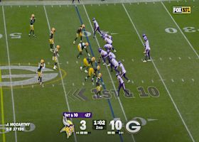 J.J. to JJ! McCarthy and Jefferson link up for 19-yard completion