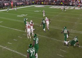 Alex Wright trips up Siemian for third-down sack