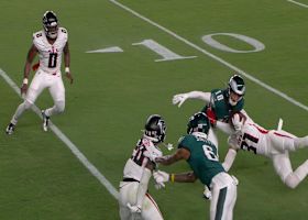 Justin Simmons' one-handed tackle of Covey prevents WR from sniffing paydirt