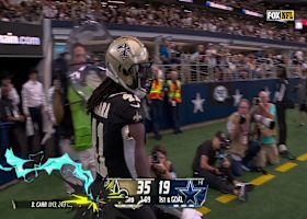 Alvin Kamara continues his dominant day with a fourth TD