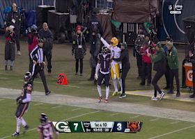 Matthew Golden's first career playoff catch goes for 36-yard gain vs. Bears