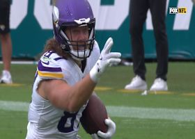 Darnold's 26-yard connection with Hockenson gets Vikes into Jags territory