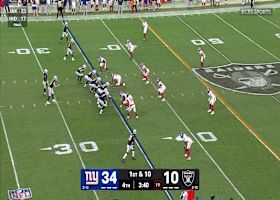 Ashton Jeanty's 24-yard run into Giants' territory involves a nifty spin move