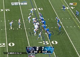 Tony Pollard slices through Lions' D on way to 17-yard gain