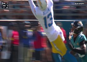 Keenan Allen goes WAY upstairs to snag 30-yard deep ball from Herbert