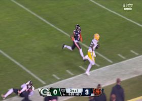 Jordan Love's 33-yard loft to Doubs quiets the Chicago crowd in first quarter