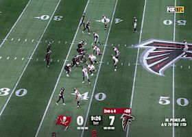 Michael Penix Jr. floats a 19-yard pass to Casey Washington for a first down