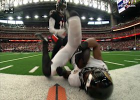 Jakobi Meyers makes a sideline catch on a 10-yard pass from Trevor Lawrence