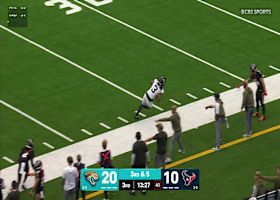 Trevor Lawrence locates a wide-open Jakobi Meyers for 23-yard gain down the sideline