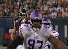 Javon Hargrave's first sack as a Viking goes for 8-yard loss vs. Caleb Williams