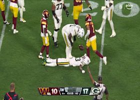 Sneaky Savion steals the snap and rushes for 16 yards