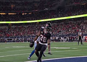 Joe Mixon bounces outside for his second TD score