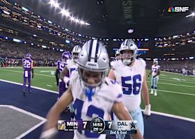 Malik Davis bulldozes into the endzone to retake lead over Vikings 13-7