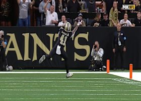 Can't-Miss Play: Kamara's one-handed over the shoulder TD from WR Wilson is ridiculous