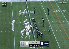 Jonathan Taylor takes a first quarter carry for an 11-yard gain