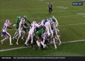 Jalen Hurts' 10th rush TD of '23 opens scoring in Bills-Eagles matchup