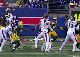 Famous Jameis keeps drive rolling with a big fourth down conversion toss to Hodgins