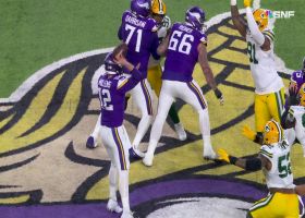 Ty Chandler weaves through Packers' D on 12-yard screen from Mullens