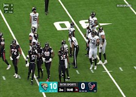 Danielle Hunter sacks Trevor Lawrence for a HUGE loss