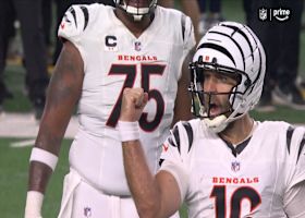 Unc still got it! Flacco records his third TD of 'TNF' with a short pass to Noah Fant