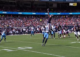 Rome Odunze's bizarre catch comes after ball pops WAY up into Windy City air