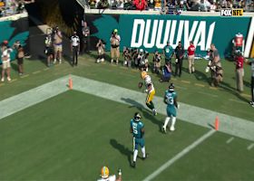 Malik Willis' third TD pass as a Packer boosts GB's lead to 26-17 vs. Jags