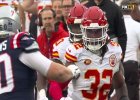 Willie Jr. Gay intercepts Zappe and sets up Chiefs in the red zone