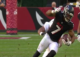 Bijan Robinson breaks free for a 41-yard catch and run