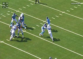 Ward rips 8-yard TD in tight coverage to fellow rookie Ayomanor