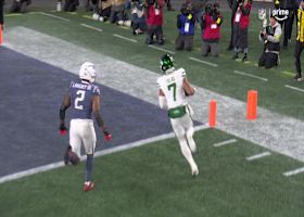 Justin Fields' fourth TD run of '25 opens scoring in Jets-Pats on 'TNF'