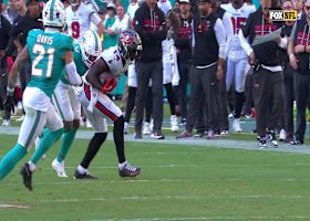 Baker Mayfield hits Chris Godwin to move chains on fourth down