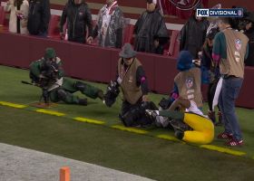 Jordan Love locates a wide-open Bo Melton for 19-yard TD