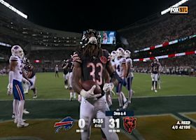 Bears' celebratory enthusiasm punctuates Ian Wheeler's second TD rush of night