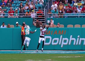 Mayfield's TD pass to Evans trims Dolphins' lead to 20-16 with 0:50 remaining