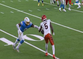 Tee Higgins' one-handed catch vs. Chargers defies the laws of physics