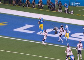 Edwards' patience pays off with a 5-yard rushing TD