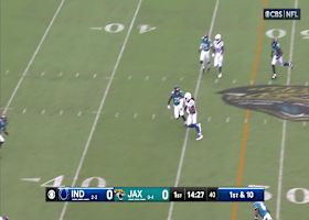 Flacco finds Mo Alie-Cox in the middle for 19 yards