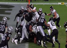 Lawrence's second TD run of the game gives Jags a 29-23 lead in overtime