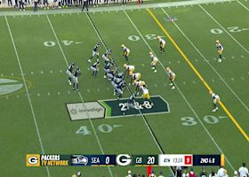 Jalen Milroe mashes his accelerator on 15-yard rush down the sideline