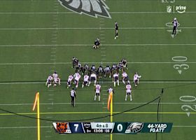 Jake Elliott converts 44-yard FG to trim Bears lead to 7-3